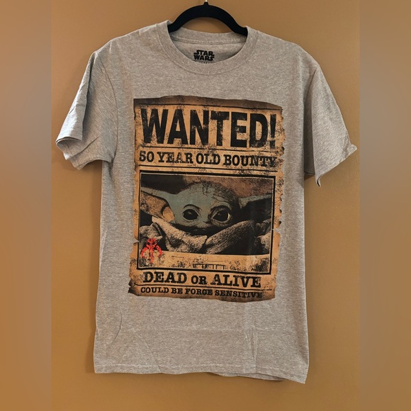 Star Wars Baby Grogu Wanted 50 Year Old Bounty T-Shirt Small NWOT - Picture 1 of 4